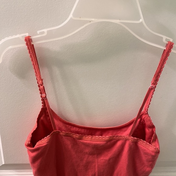 Size XS Abercrombie & Fitch pink lace trim camisole. - Picture 4 of 7